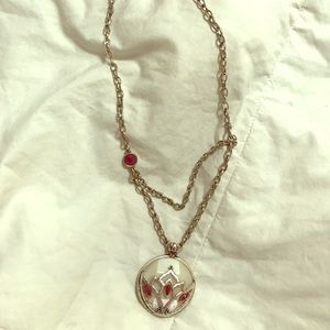 Great necklace from Lucky